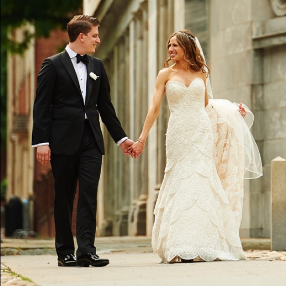 Val Stefani wedding dress